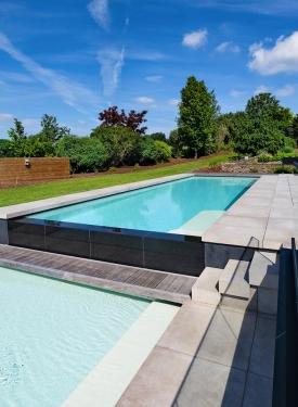Piscine à débordement - Réalisation Piscines Ondine