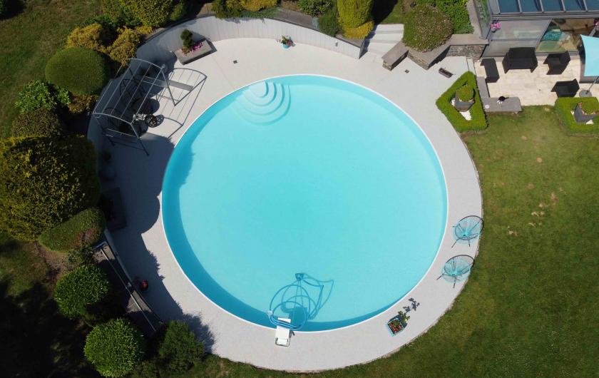 Piscine ronde Tahiti
