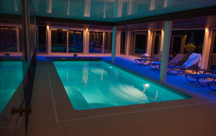 Utilisation nocturne de cette piscine